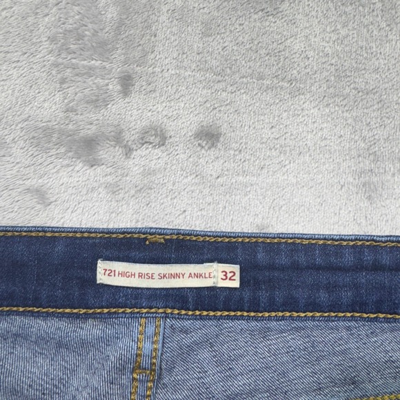 Levi's 721 High Rise Skinny Ankle Ripped Distressed Jeans Women's Size 32 Grunge - Picture 6 of 13